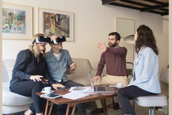 Challenges Faced by AR/VR Gaming Companies in the US and How They Overcome Them VR Gaming Companies